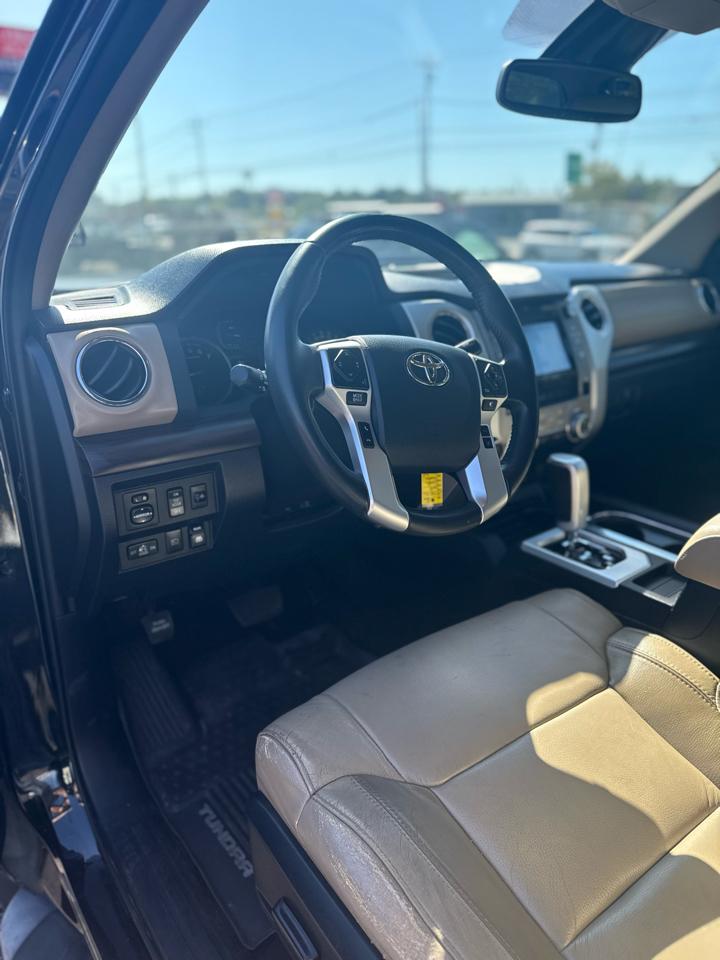 Toyota Tundra Limited CrewMax 5.7L FFV 4WD 2018