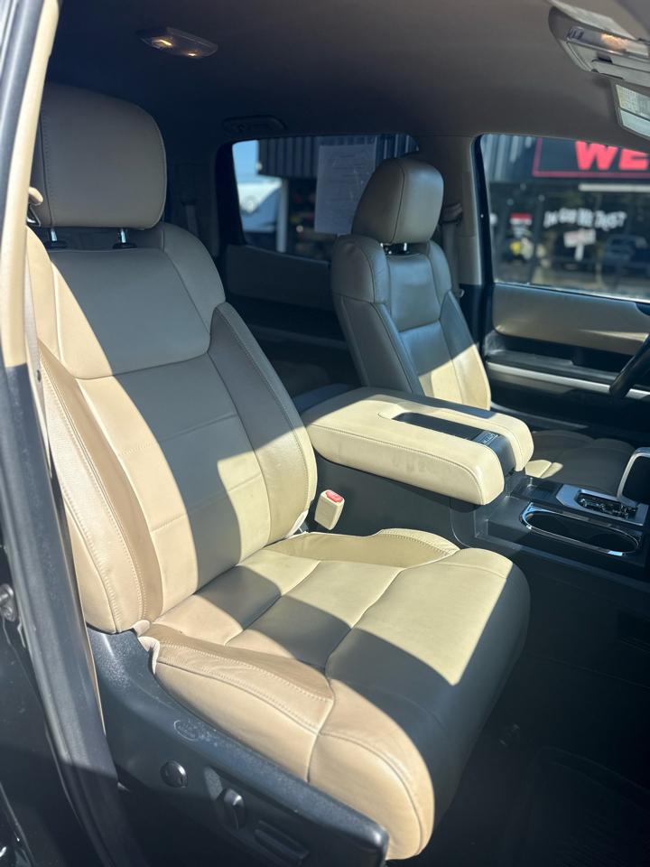 Toyota Tundra Limited CrewMax 5.7L FFV 4WD 2018