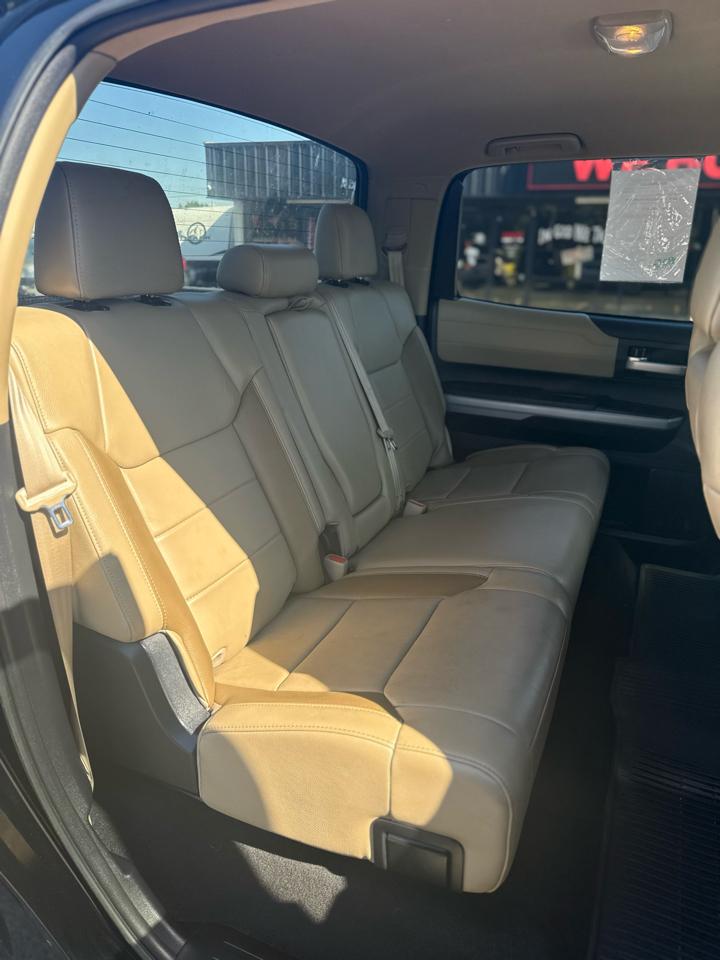 Toyota Tundra Limited CrewMax 5.7L FFV 4WD 2018