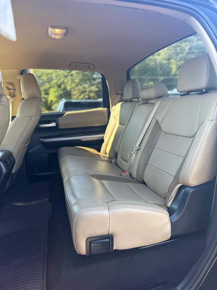 Toyota Tundra Limited CrewMax 5.7L FFV 4WD 2018