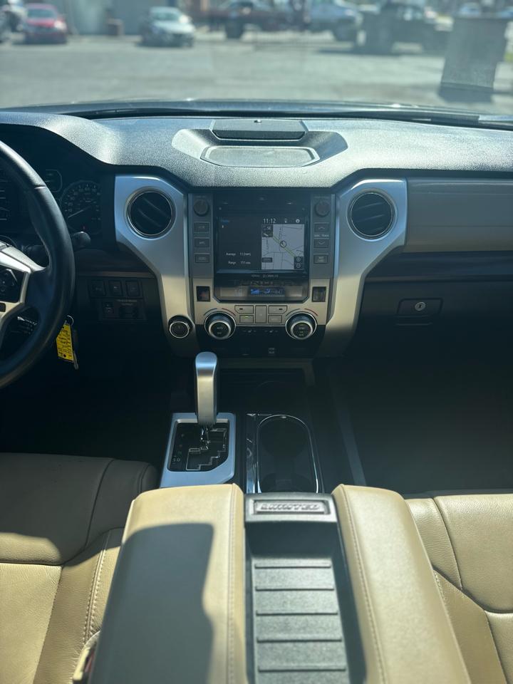 Toyota Tundra Limited CrewMax 5.7L FFV 4WD 2018