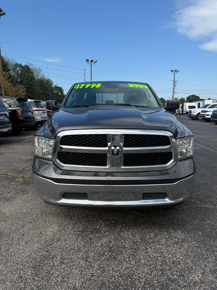 RAM 1500 SLT 4x4 Quad Cab 6'4" Box 2017