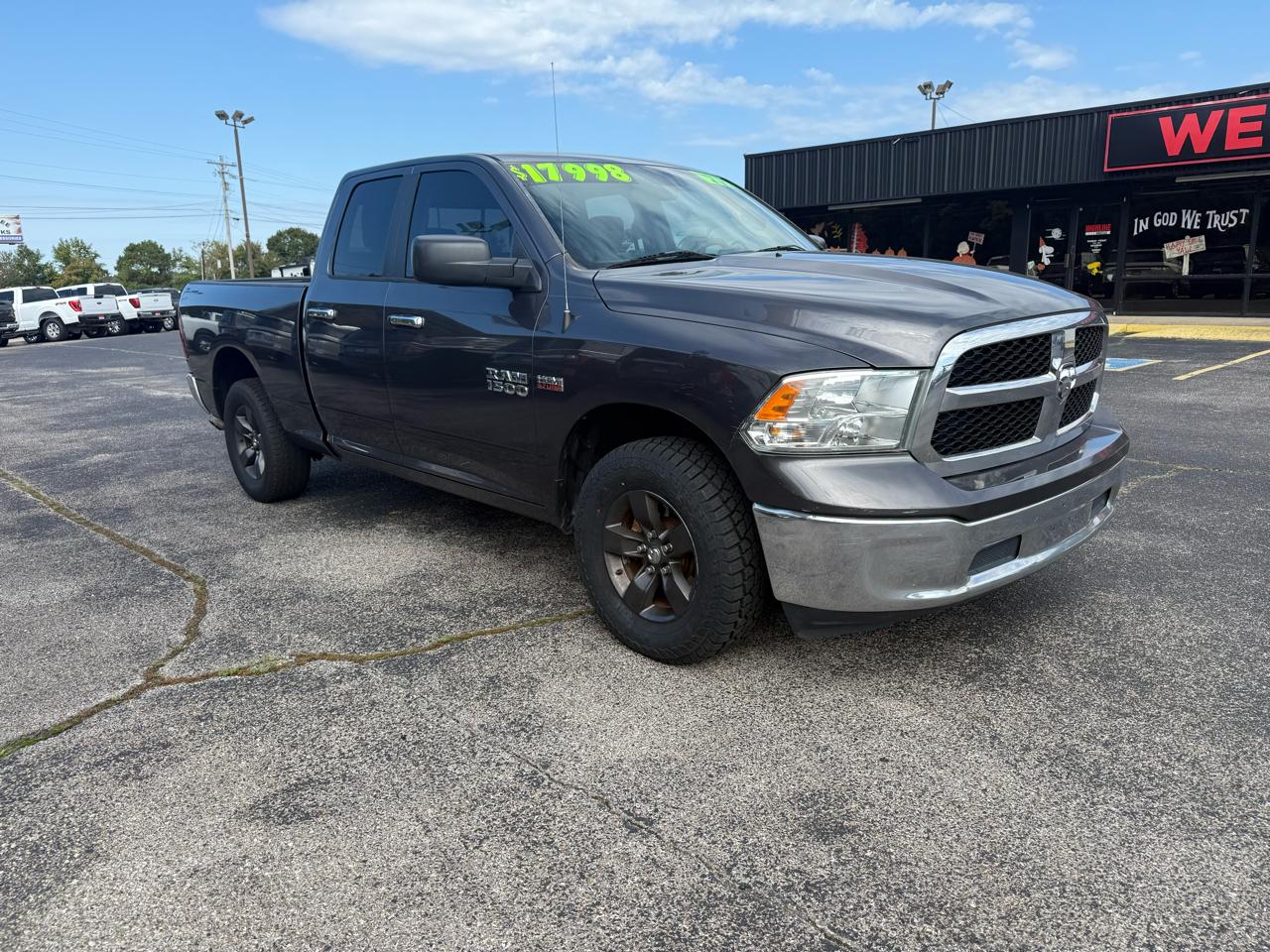 RAM 1500 SLT 4x4 Quad Cab 6'4" Box 2017