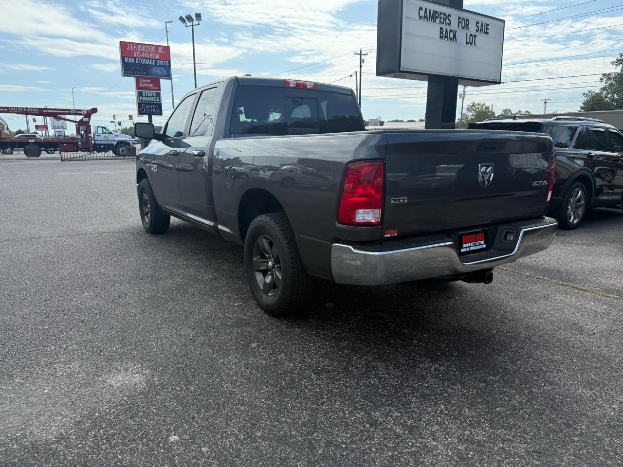 RAM 1500 SLT 4x4 Quad Cab 6'4" Box 2017