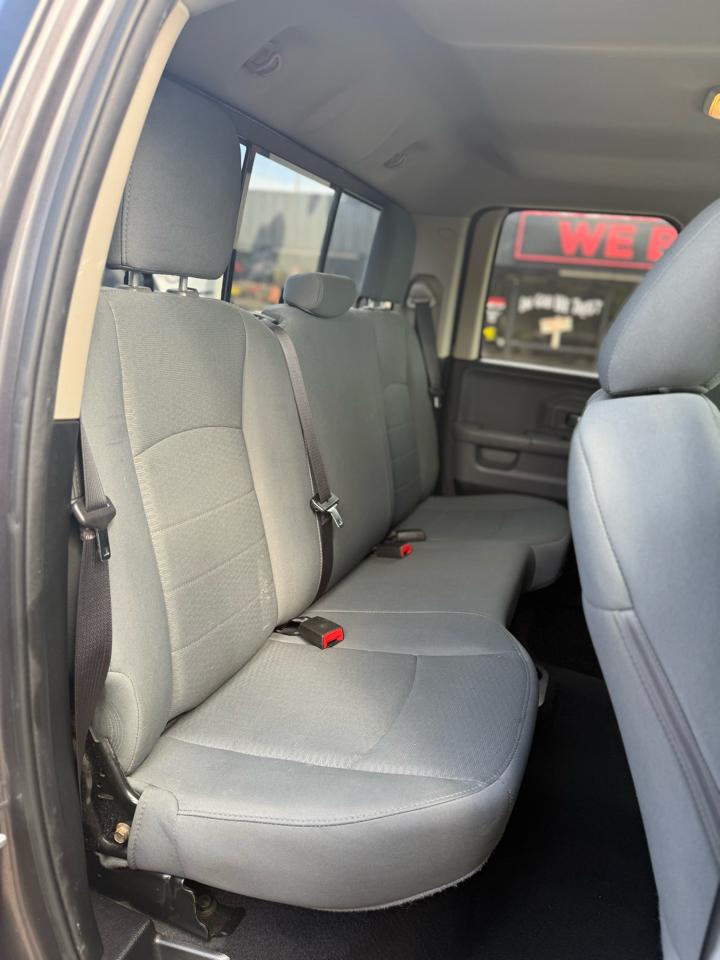 RAM 1500 SLT 4x4 Quad Cab 6'4" Box 2017