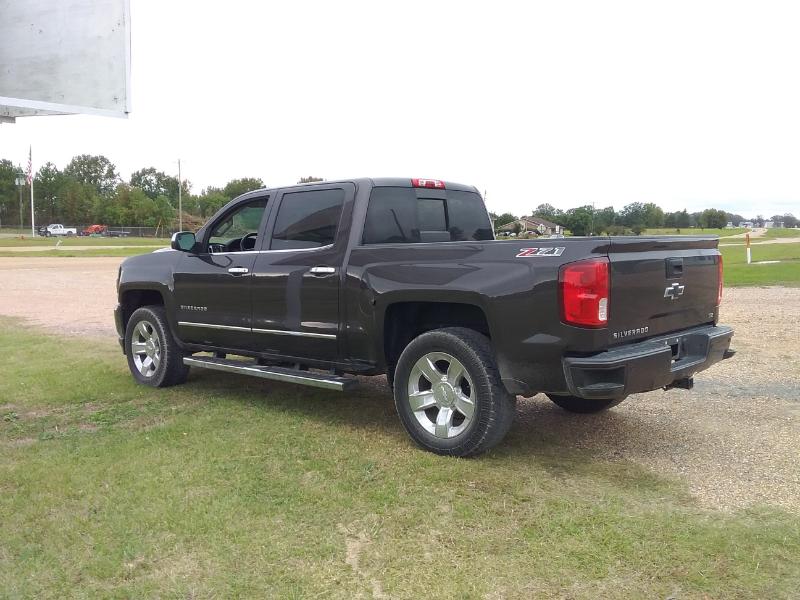 Chevrolet Silverado 1500 LTZ Crew Cab 4WD 2016 Chevrolet Silverado 1500 LTZ Crew Cab 4WD 2016