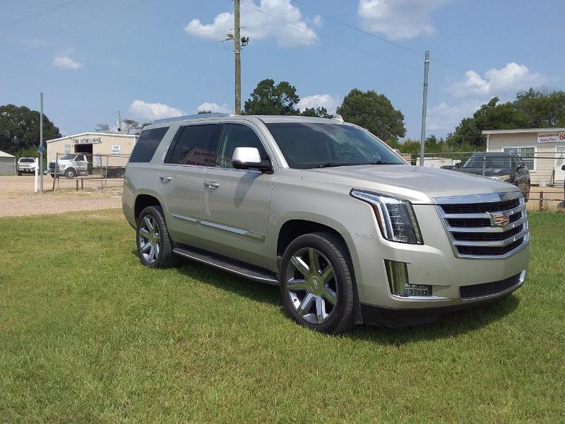 Cadillac Escalade Luxury 2WD 2016