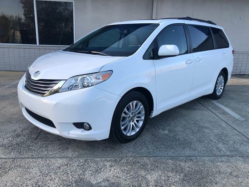 Used 2011 Toyota Sienna XLE 7Passenger for Sale in Greensboro NC 27405