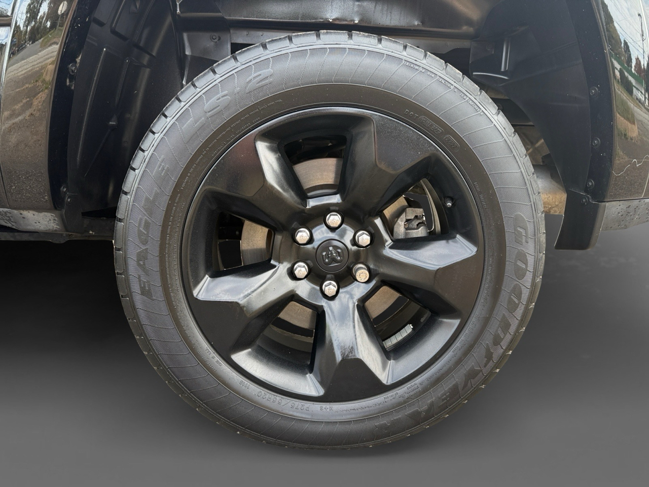 RAM 1500 Laramie Crew Cab SWB 4WD 2019
