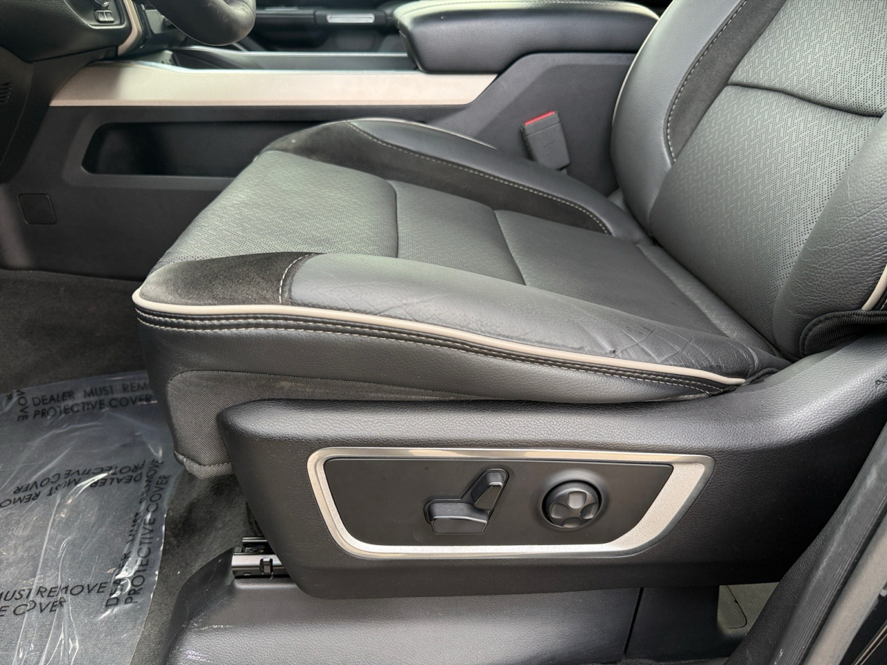RAM 1500 Laramie Crew Cab SWB 4WD 2019