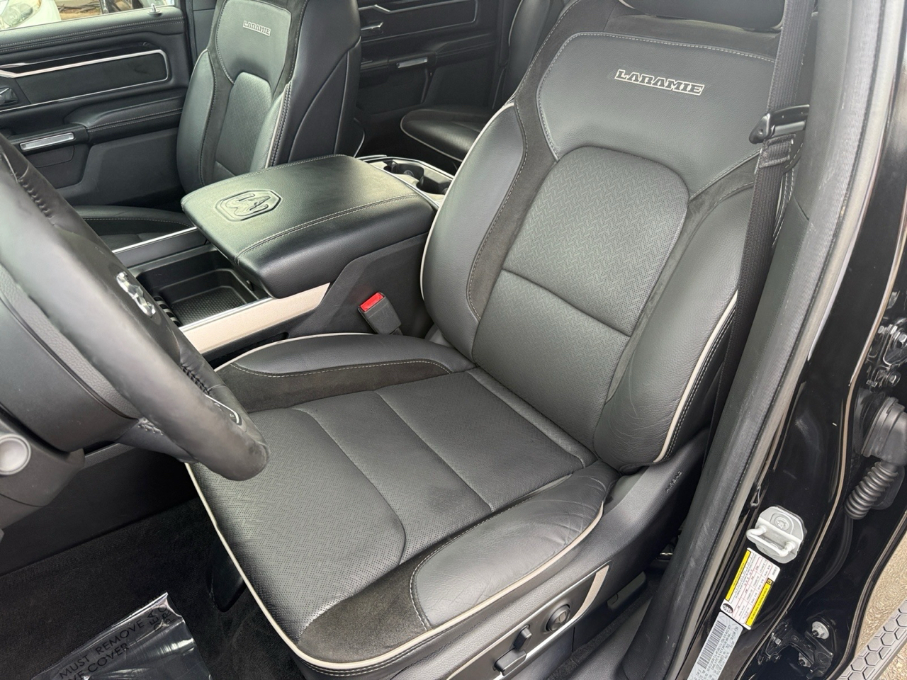 RAM 1500 Laramie Crew Cab SWB 4WD 2019