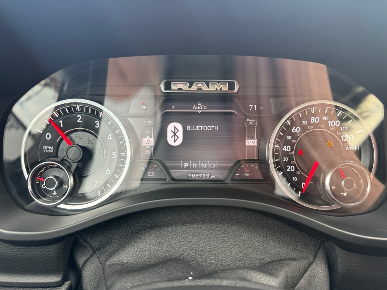 RAM 1500 Laramie Crew Cab SWB 4WD 2019