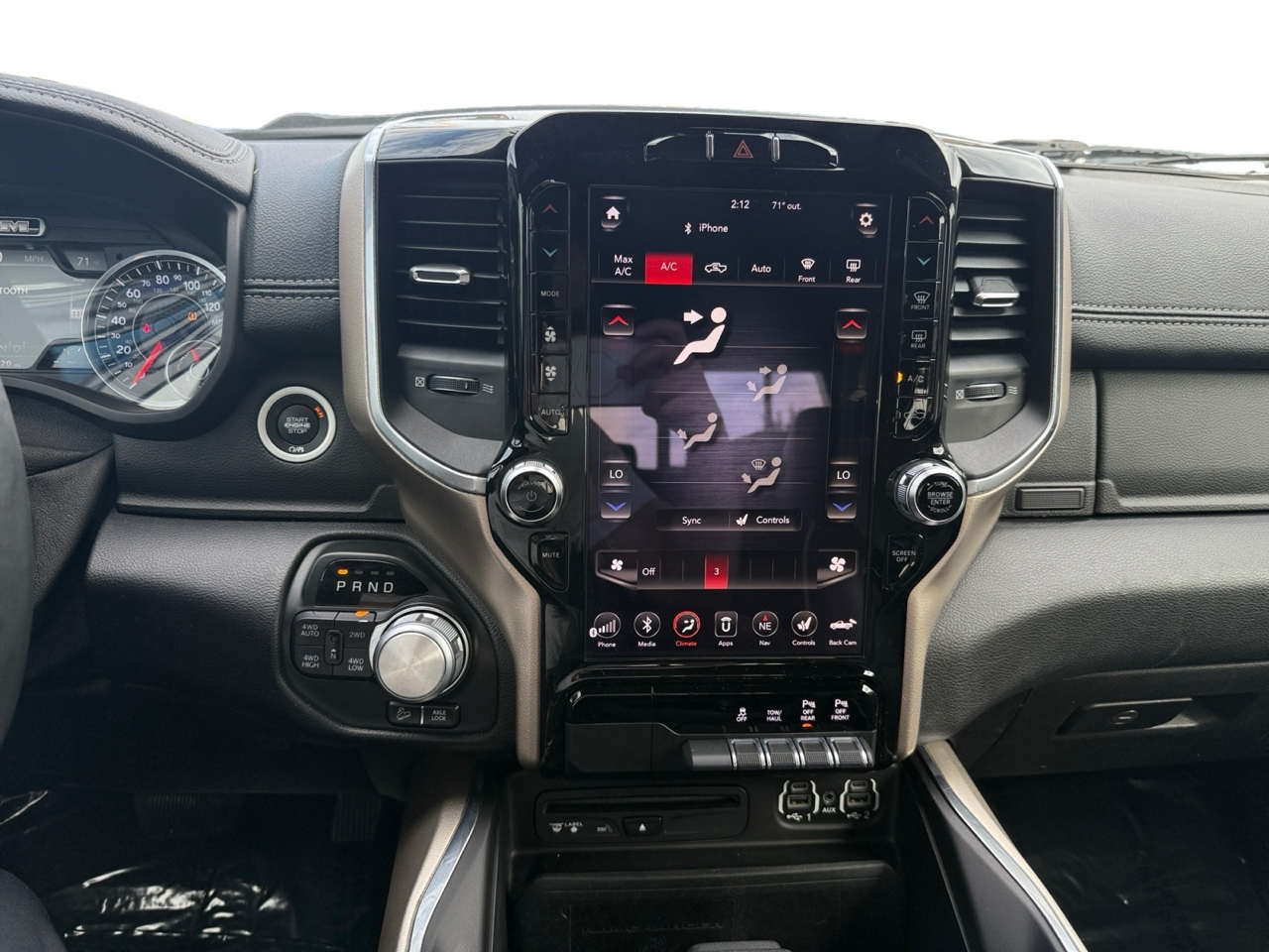 RAM 1500 Laramie Crew Cab SWB 4WD 2019