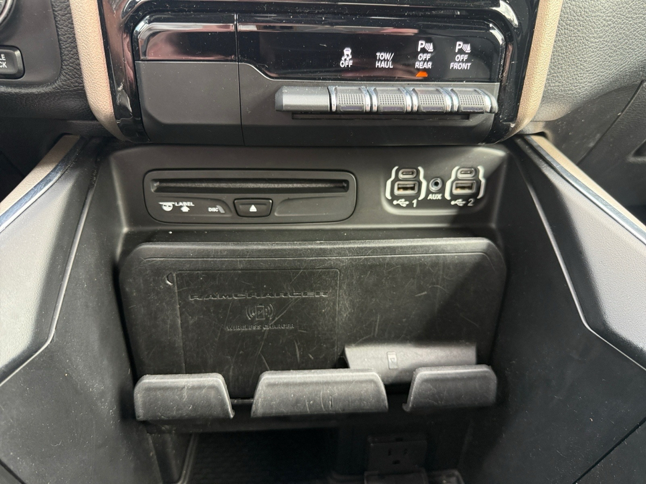 RAM 1500 Laramie Crew Cab SWB 4WD 2019