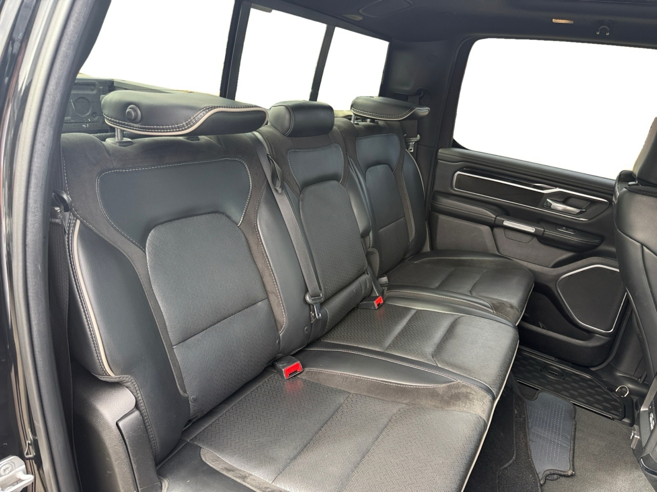 RAM 1500 Laramie Crew Cab SWB 4WD 2019