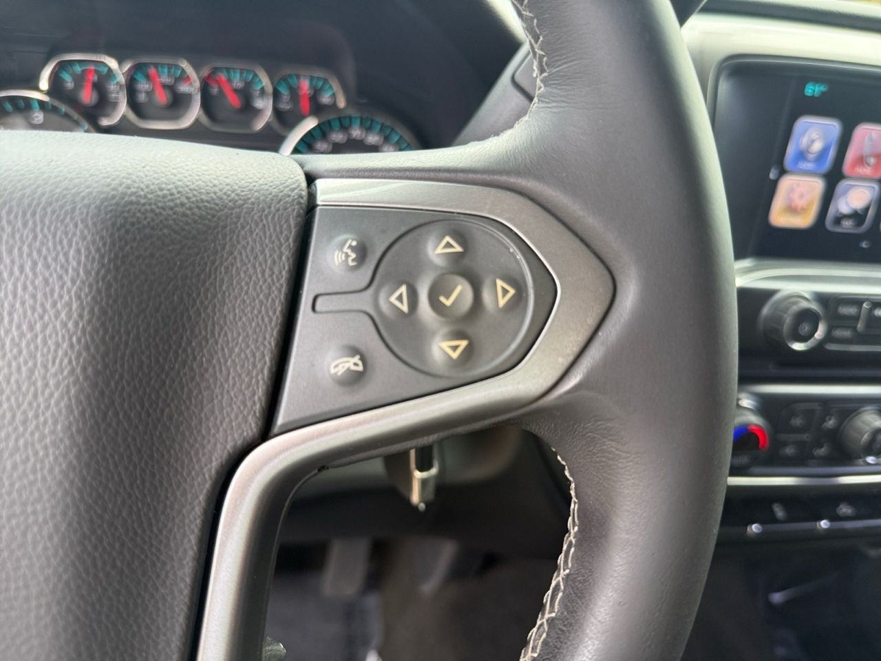 Chevrolet Silverado 1500 LT Crew Cab 2WD 2018