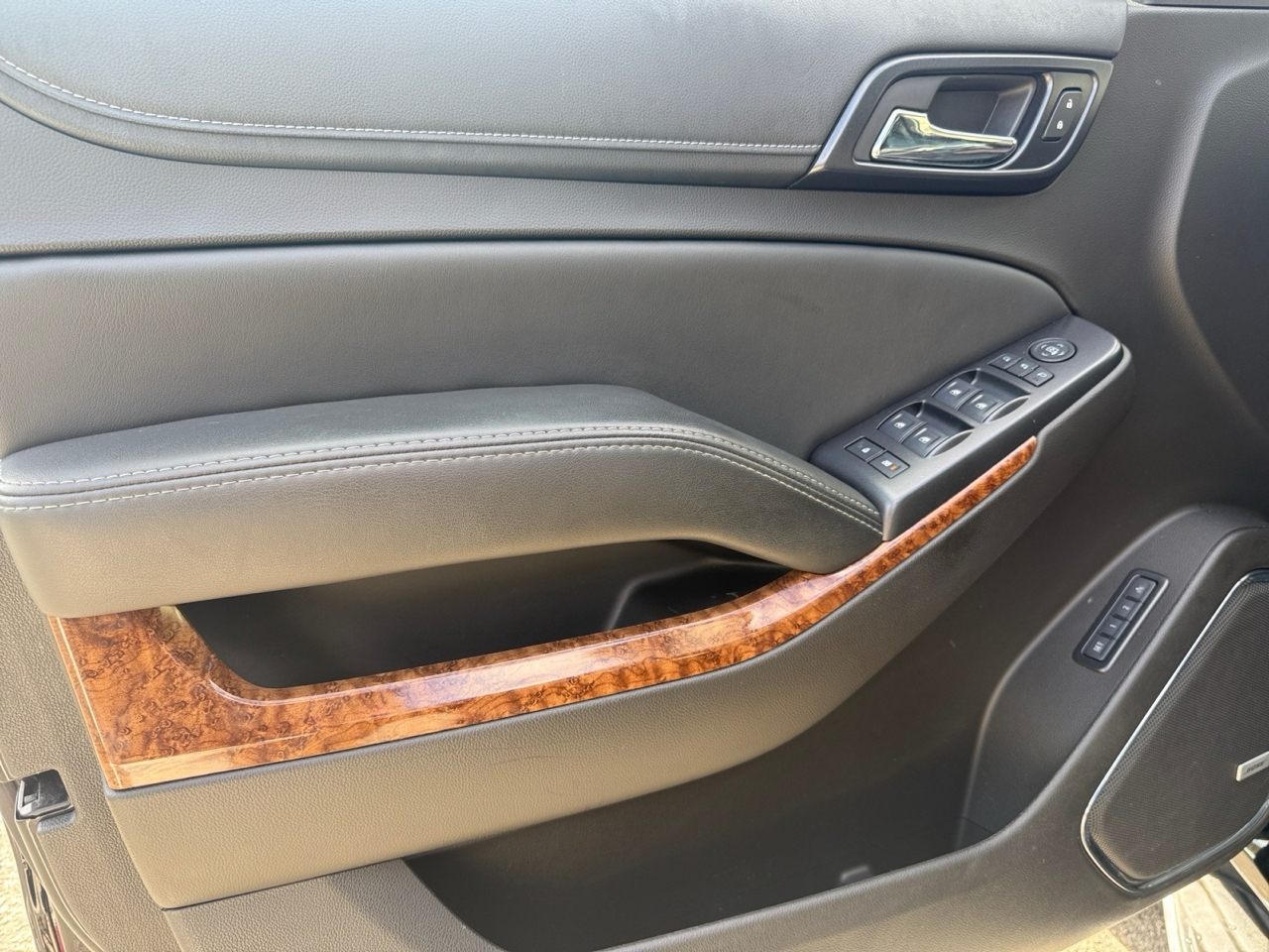 Chevrolet Suburban Premier 4WD 2017