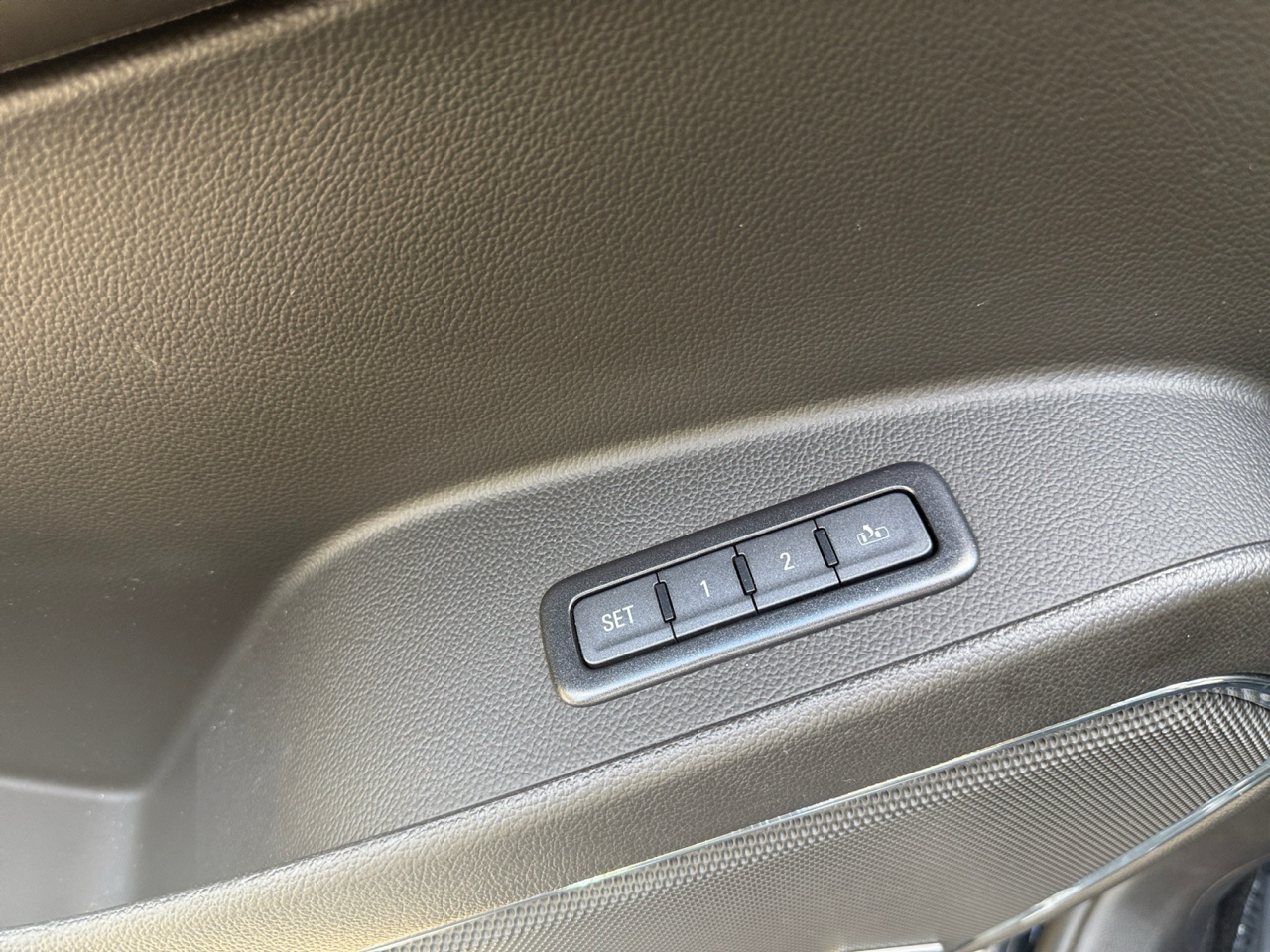 Chevrolet Suburban Premier 4WD 2017