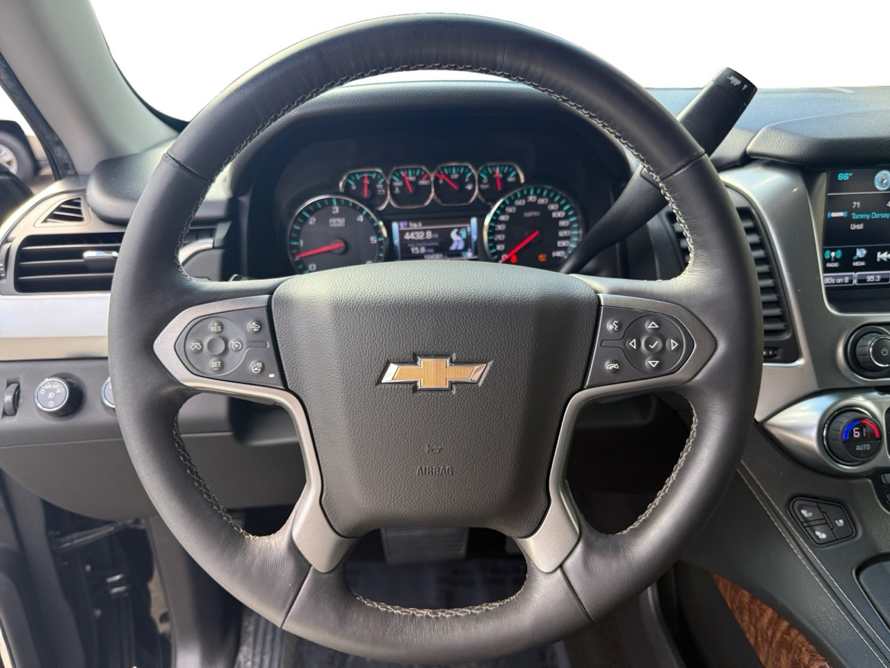 Chevrolet Suburban Premier 4WD 2017