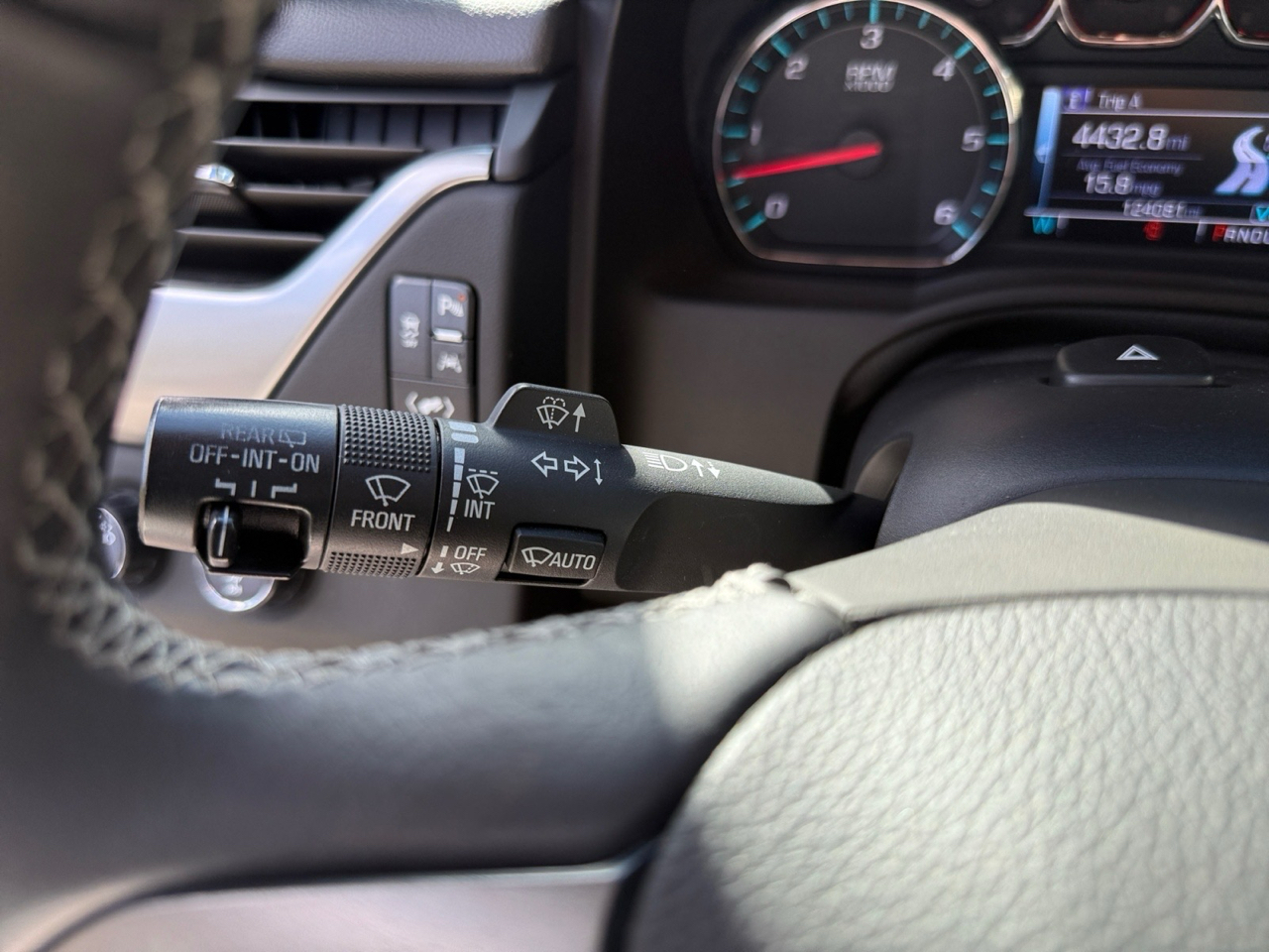 Chevrolet Suburban Premier 4WD 2017