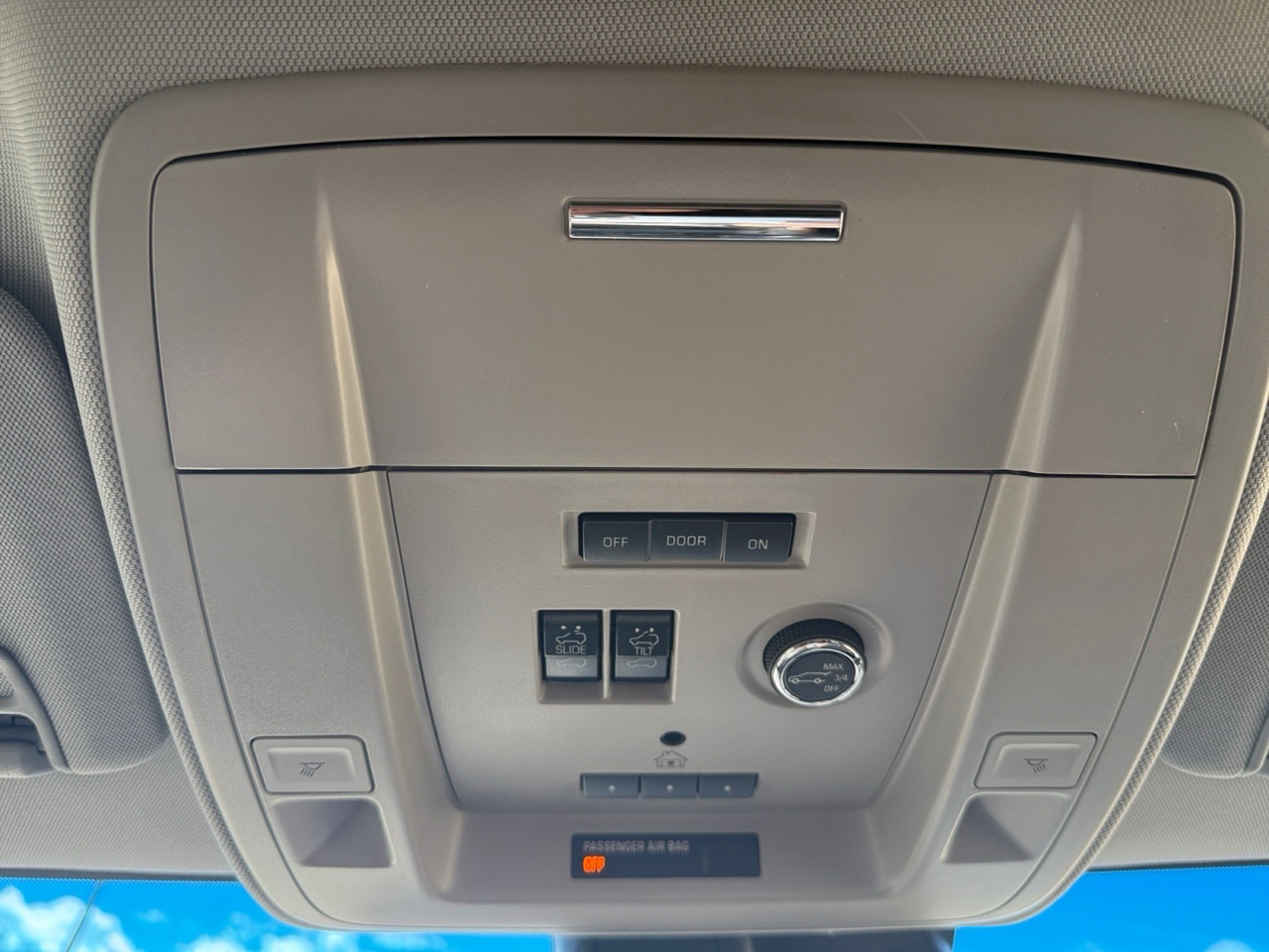 Chevrolet Suburban Premier 4WD 2017