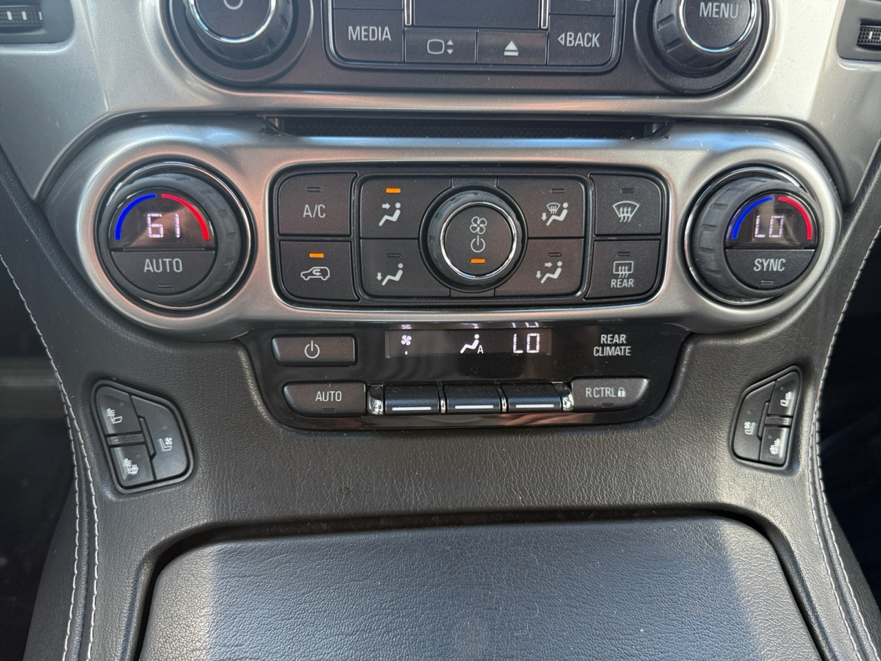 Chevrolet Suburban Premier 4WD 2017