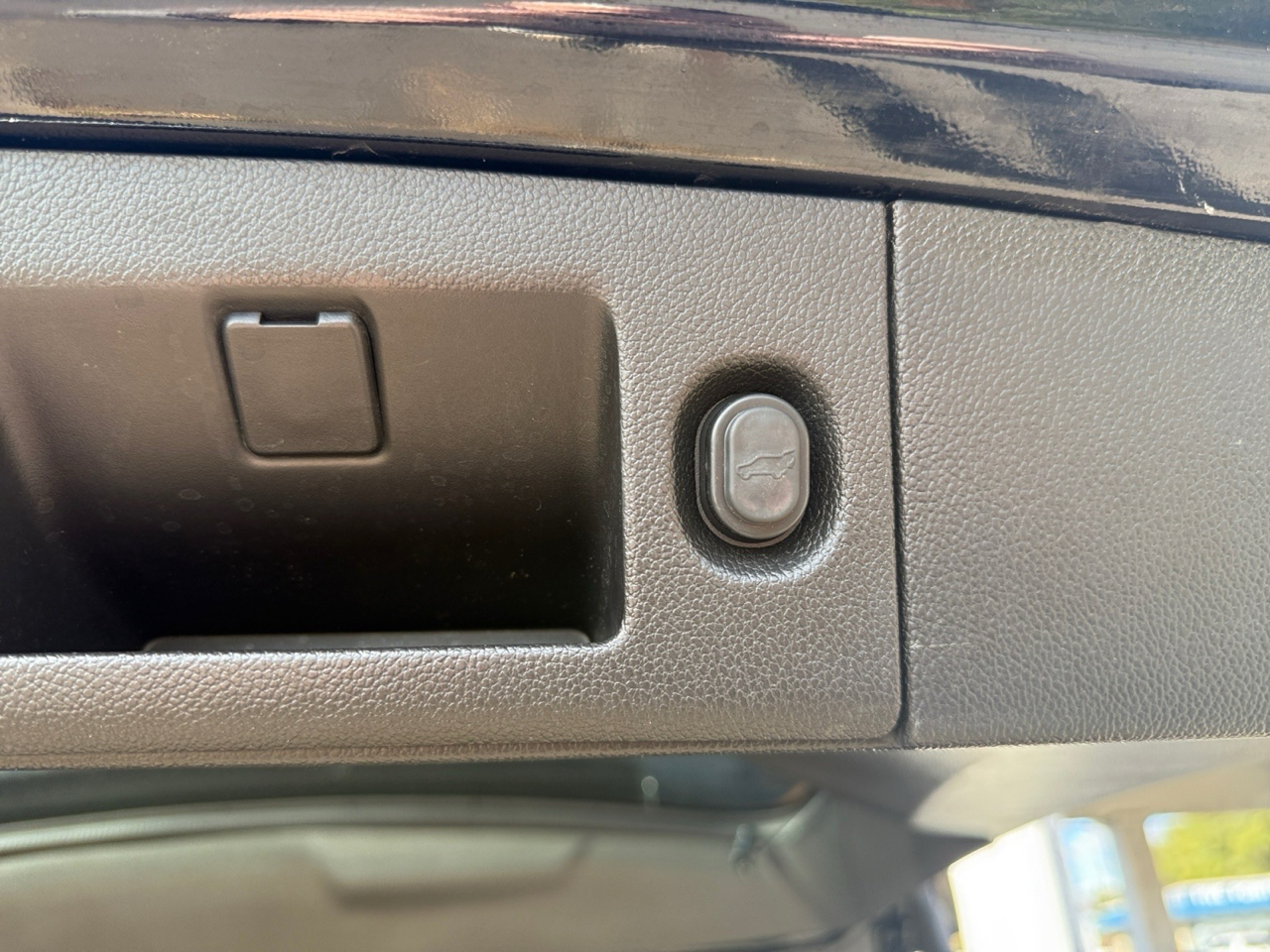 Chevrolet Suburban Premier 4WD 2017