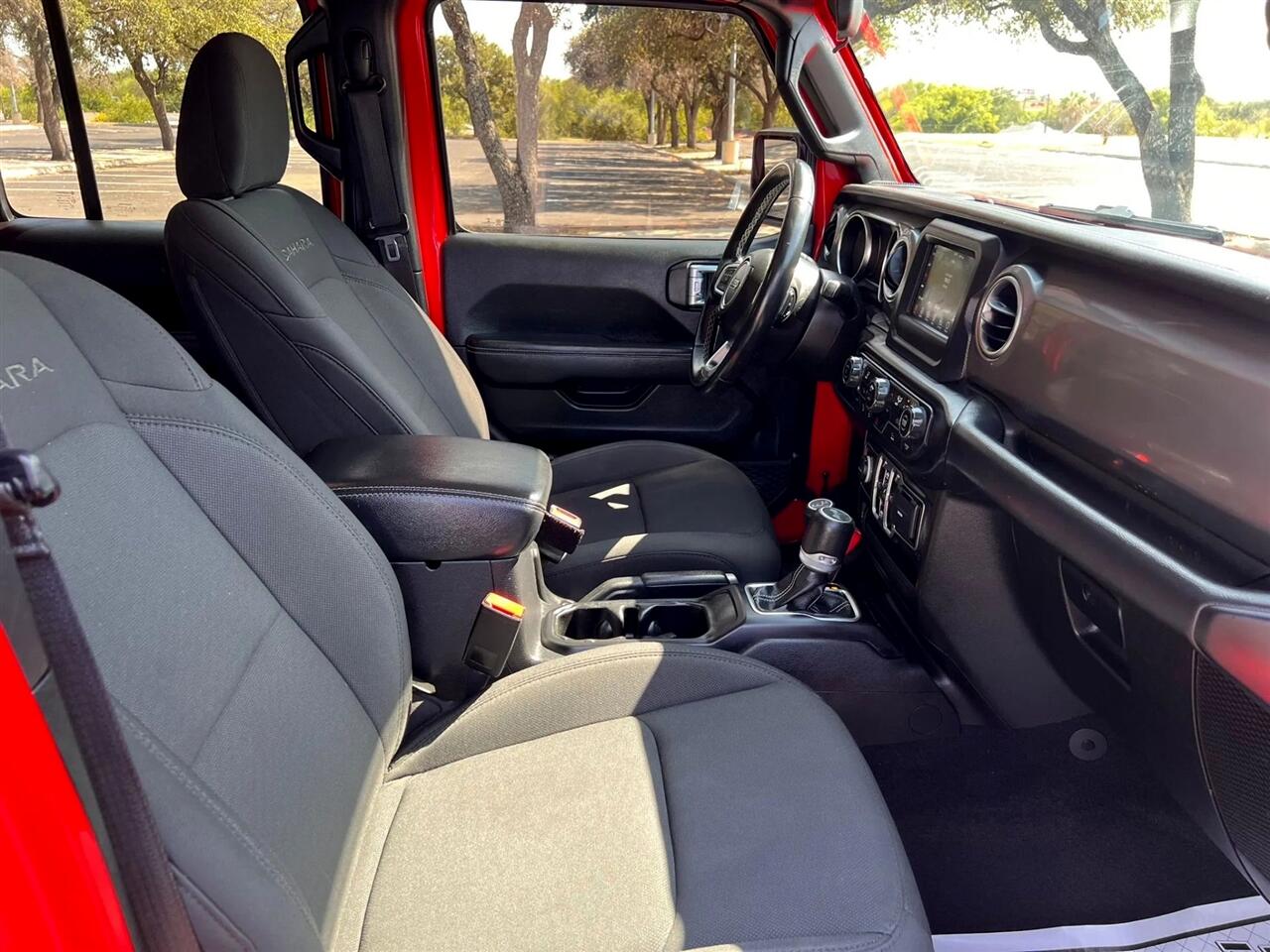 2021 Jeep Wrangler Sahara Sport photo 27