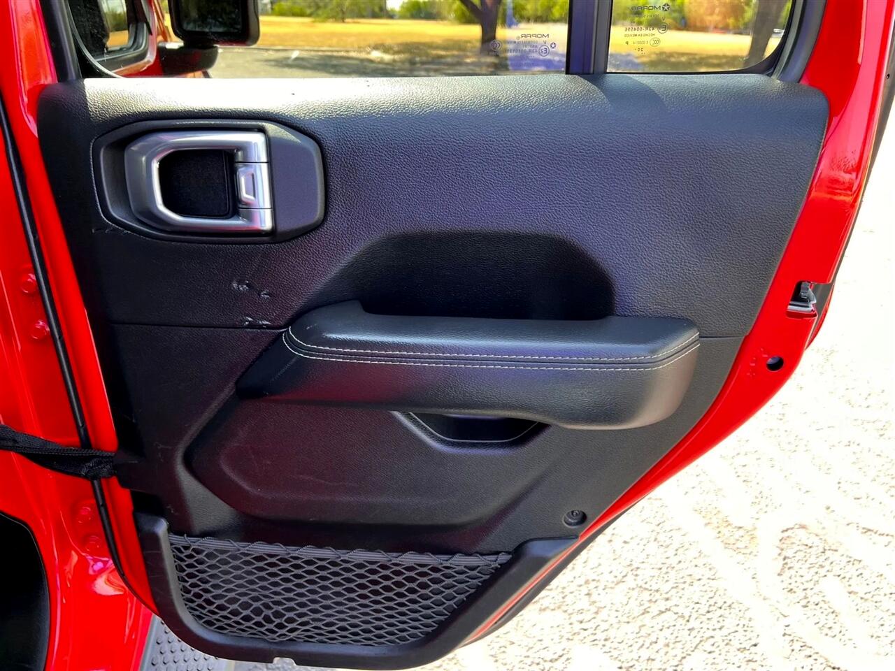 2021 Jeep Wrangler Sahara Sport photo 32