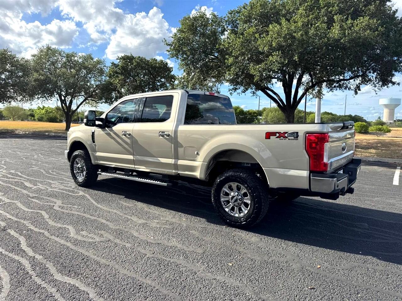 2018 Ford F-250 XLT photo 4