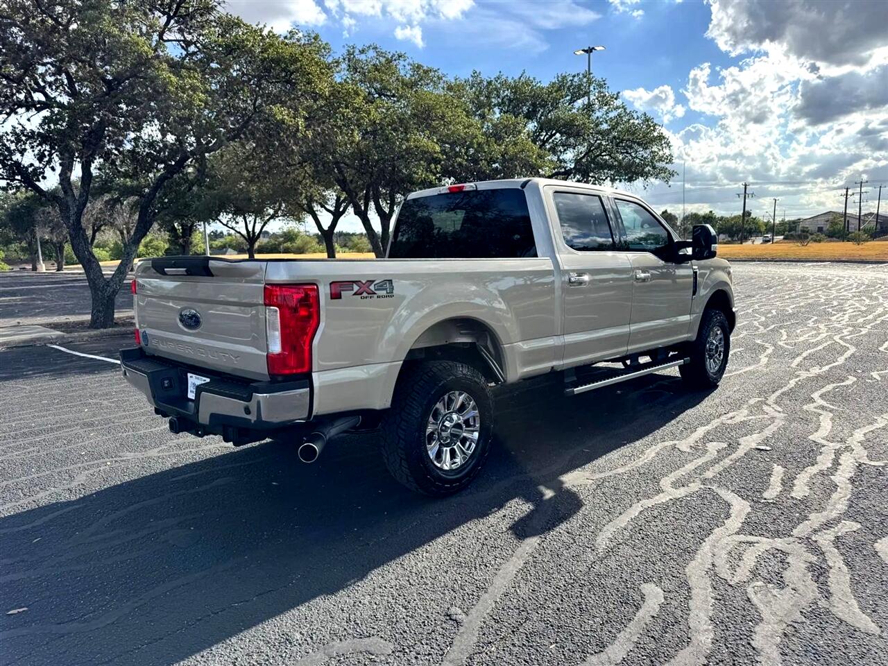 2018 Ford F-250 XLT photo 6