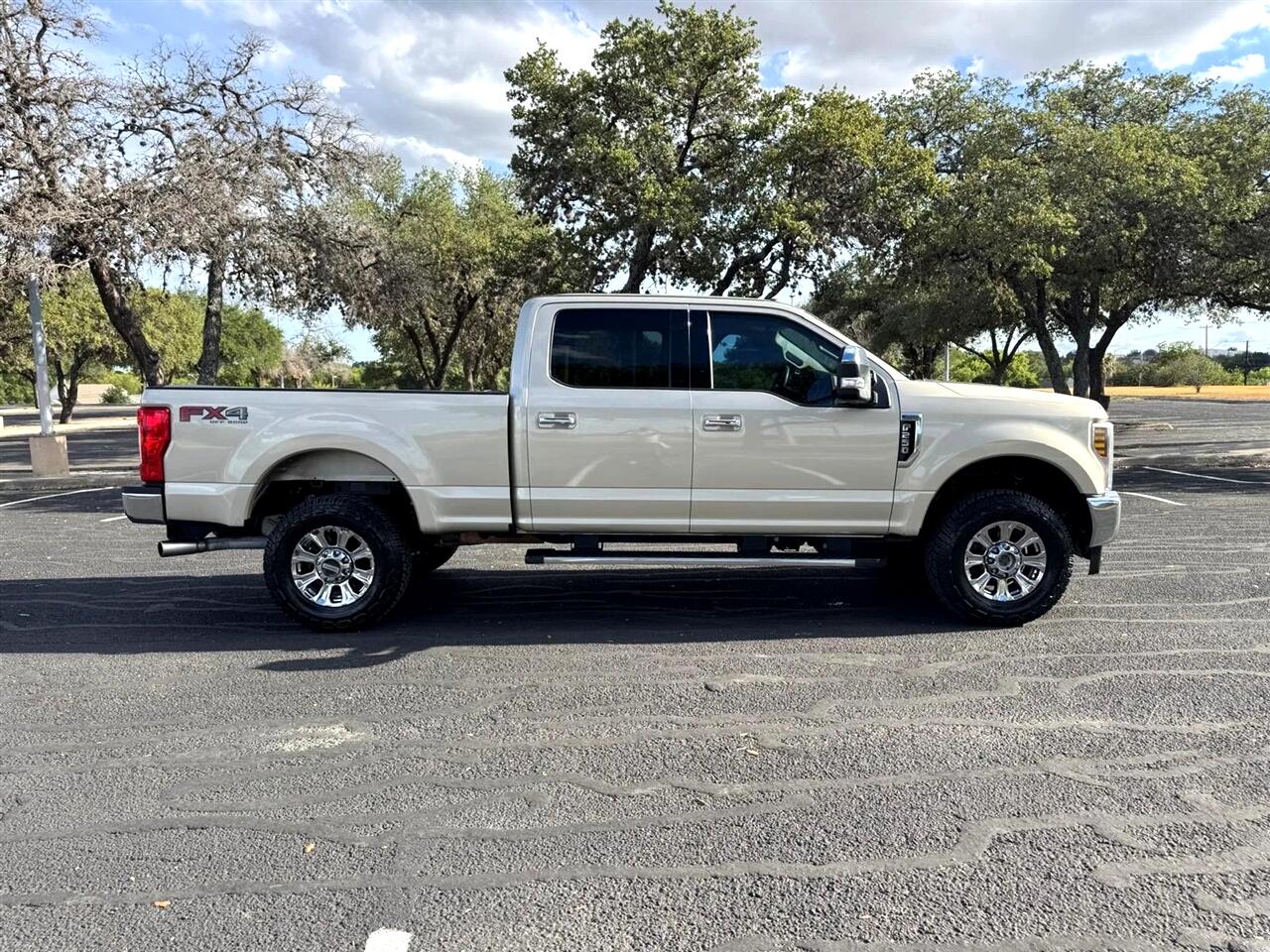 2018 Ford F-250 XLT photo 7