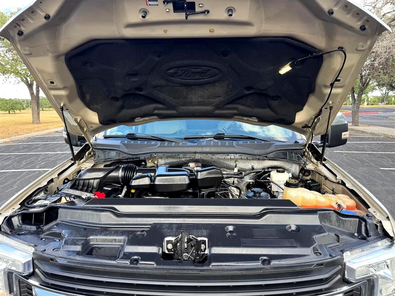 2018 Ford F-250 XLT photo 17
