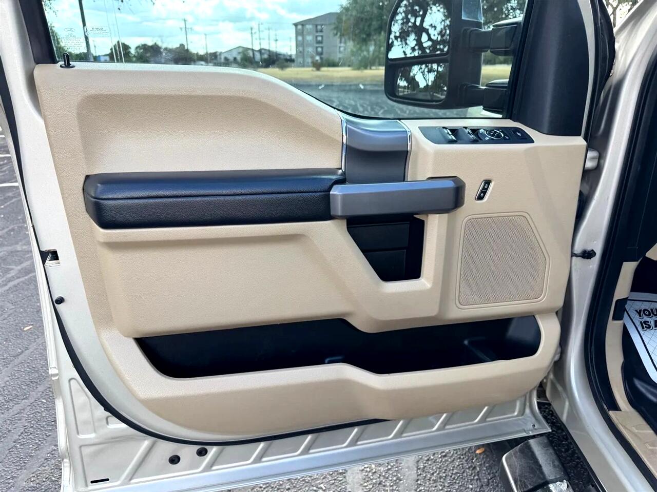 2018 Ford F-250 XLT photo 19
