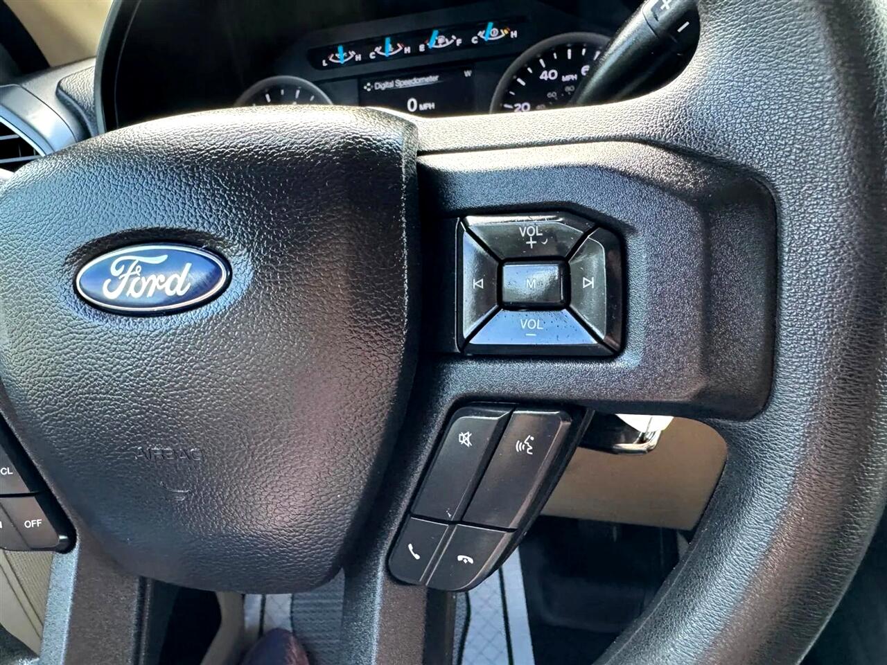 2018 Ford F-250 XLT photo 45