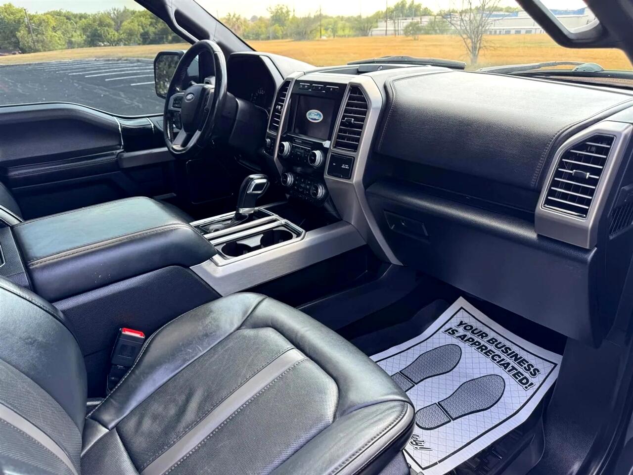 2019 Ford F-150 Platinum photo 26