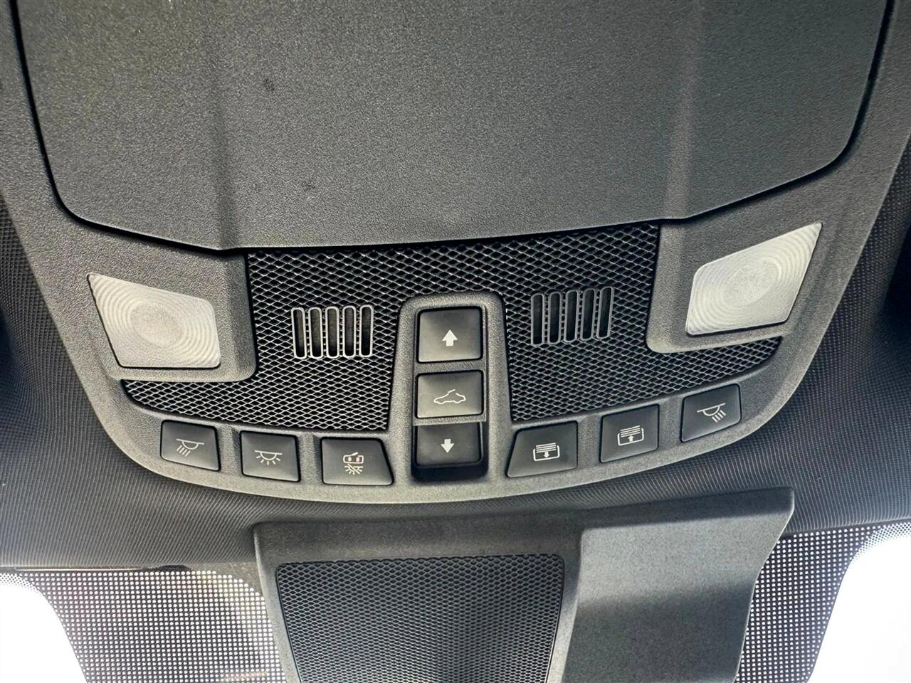 2019 Ford F-150 Platinum photo 44