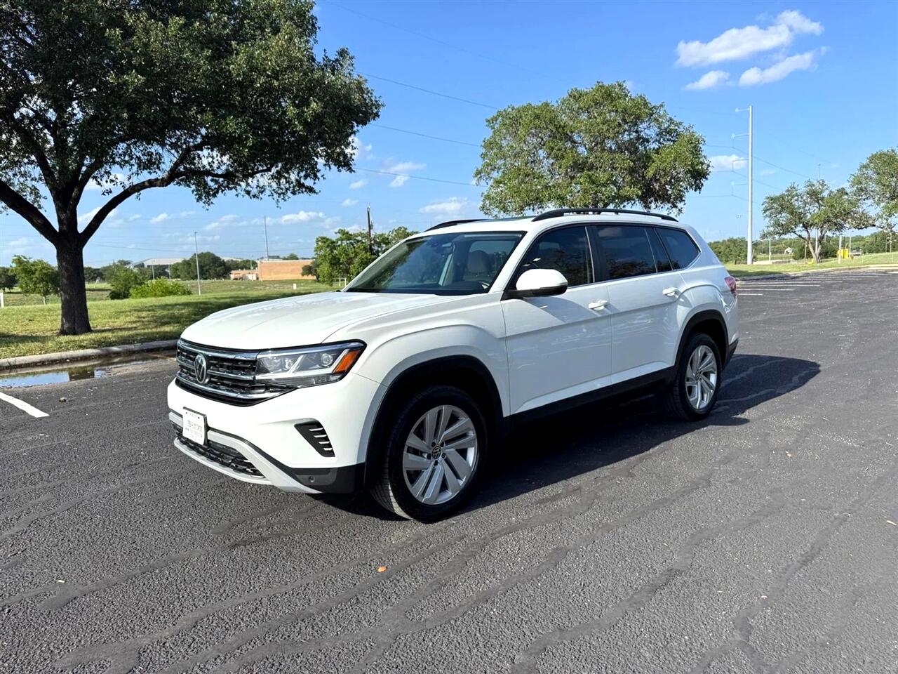 2021 Volkswagen Atlas SE Technology photo 2
