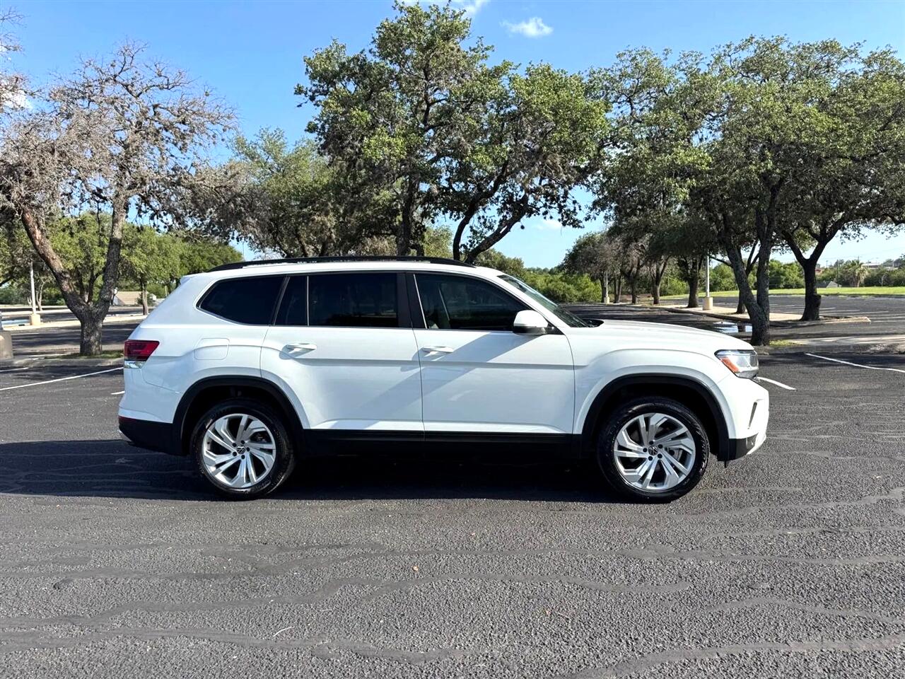 2021 Volkswagen Atlas SE Technology photo 8