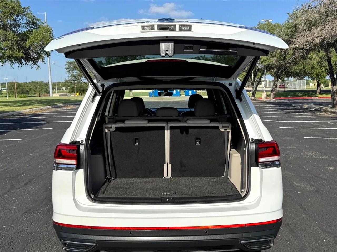 2021 Volkswagen Atlas SE Technology photo 10