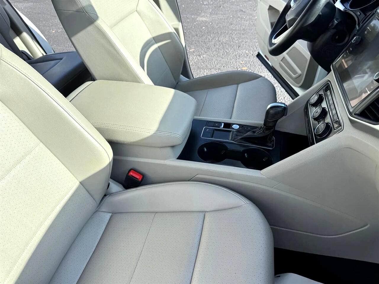 2021 Volkswagen Atlas SE Technology photo 18