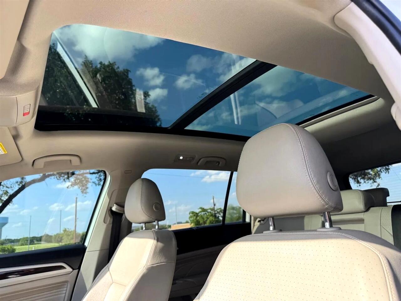 2021 Volkswagen Atlas SE Technology photo 24