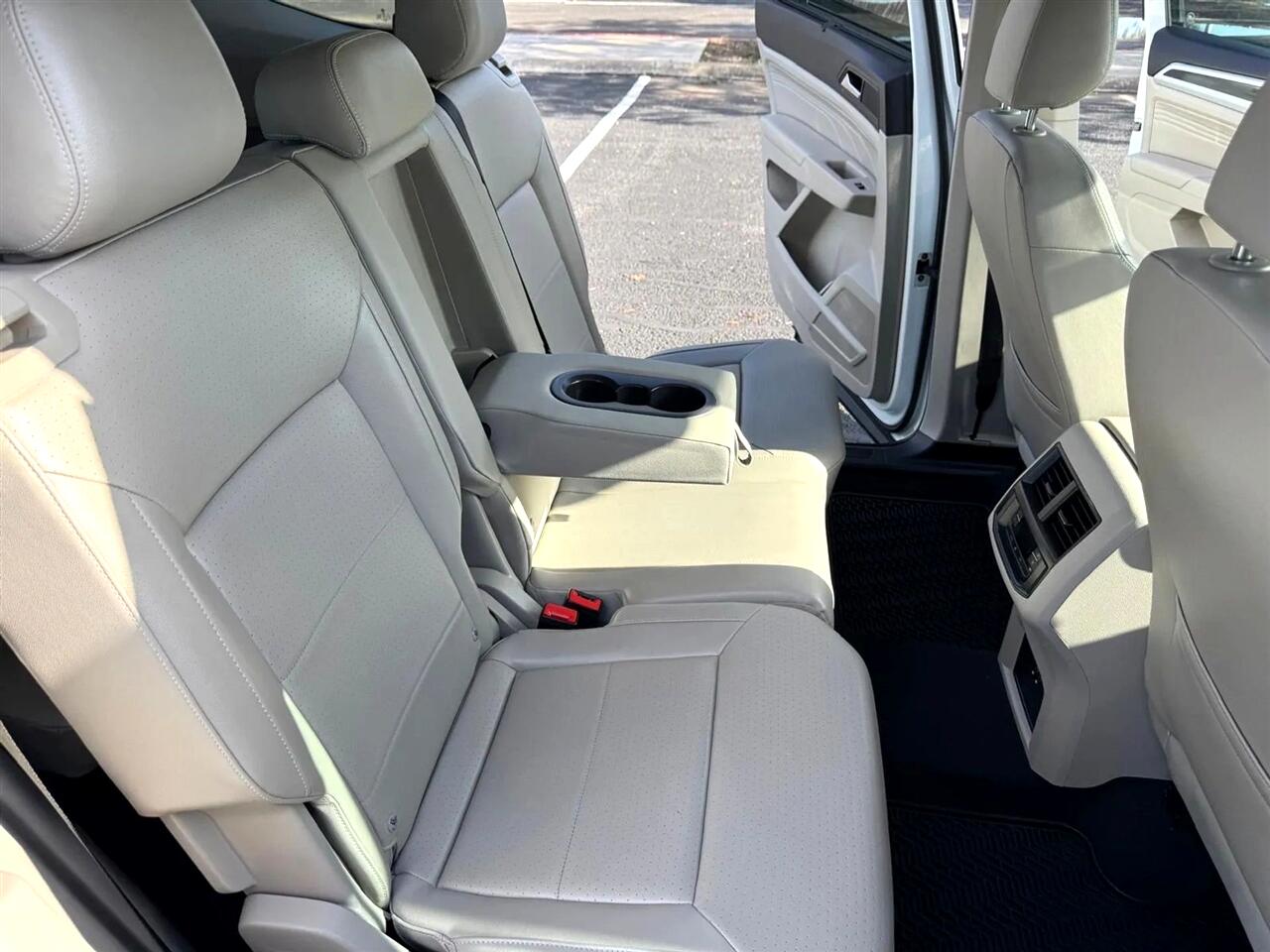 2021 Volkswagen Atlas SE Technology photo 31