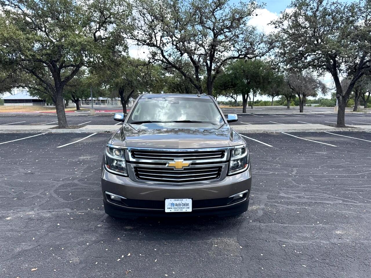 2016 Chevrolet Suburban LTZ photo 2