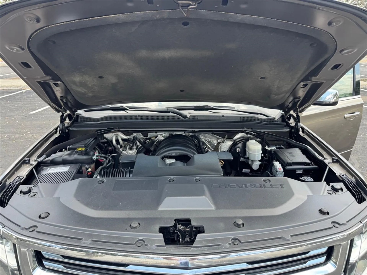 Chevrolet Suburban  2016