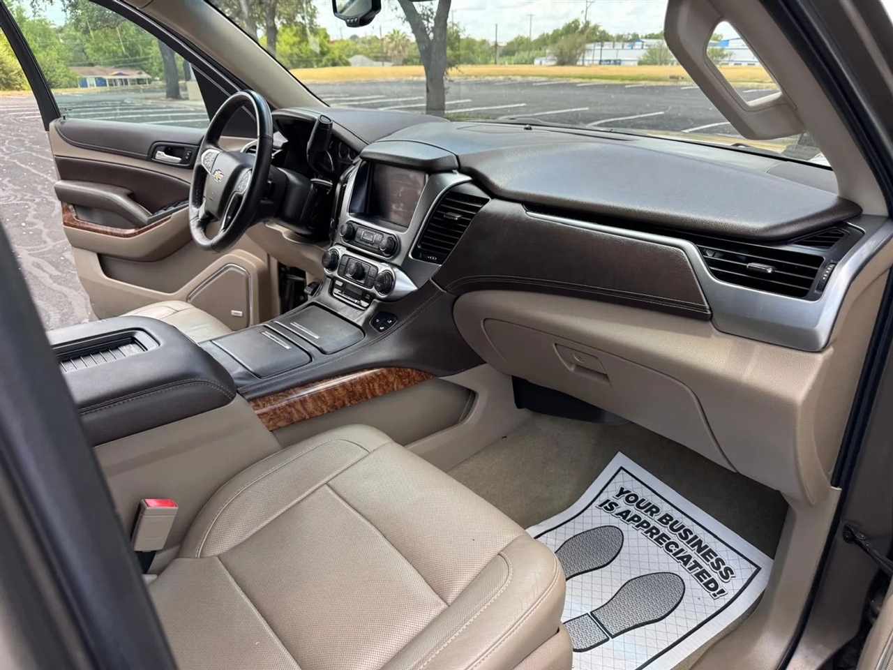 Chevrolet Suburban  2016