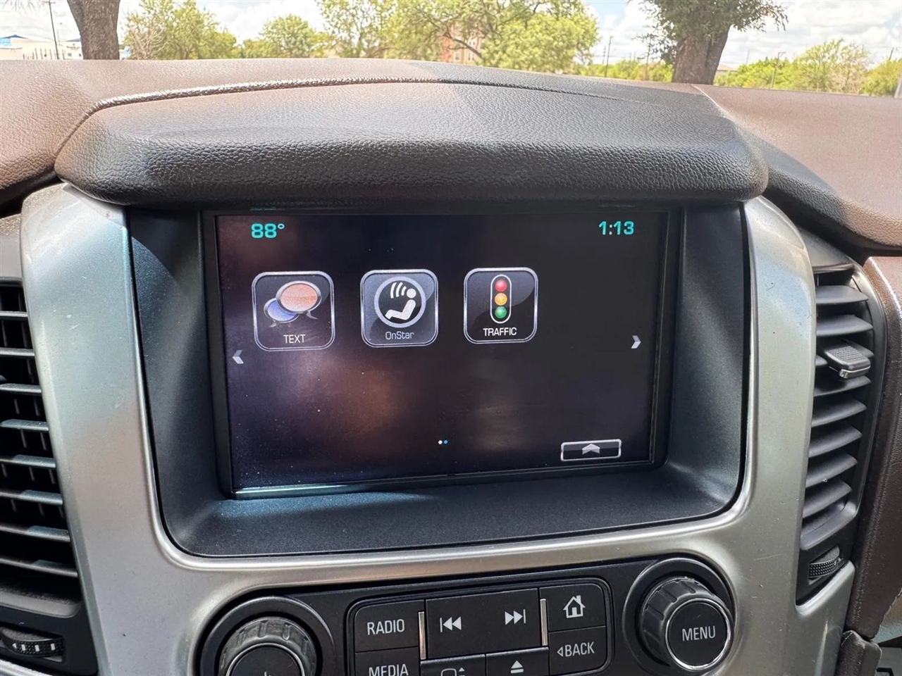 Chevrolet Suburban  2016