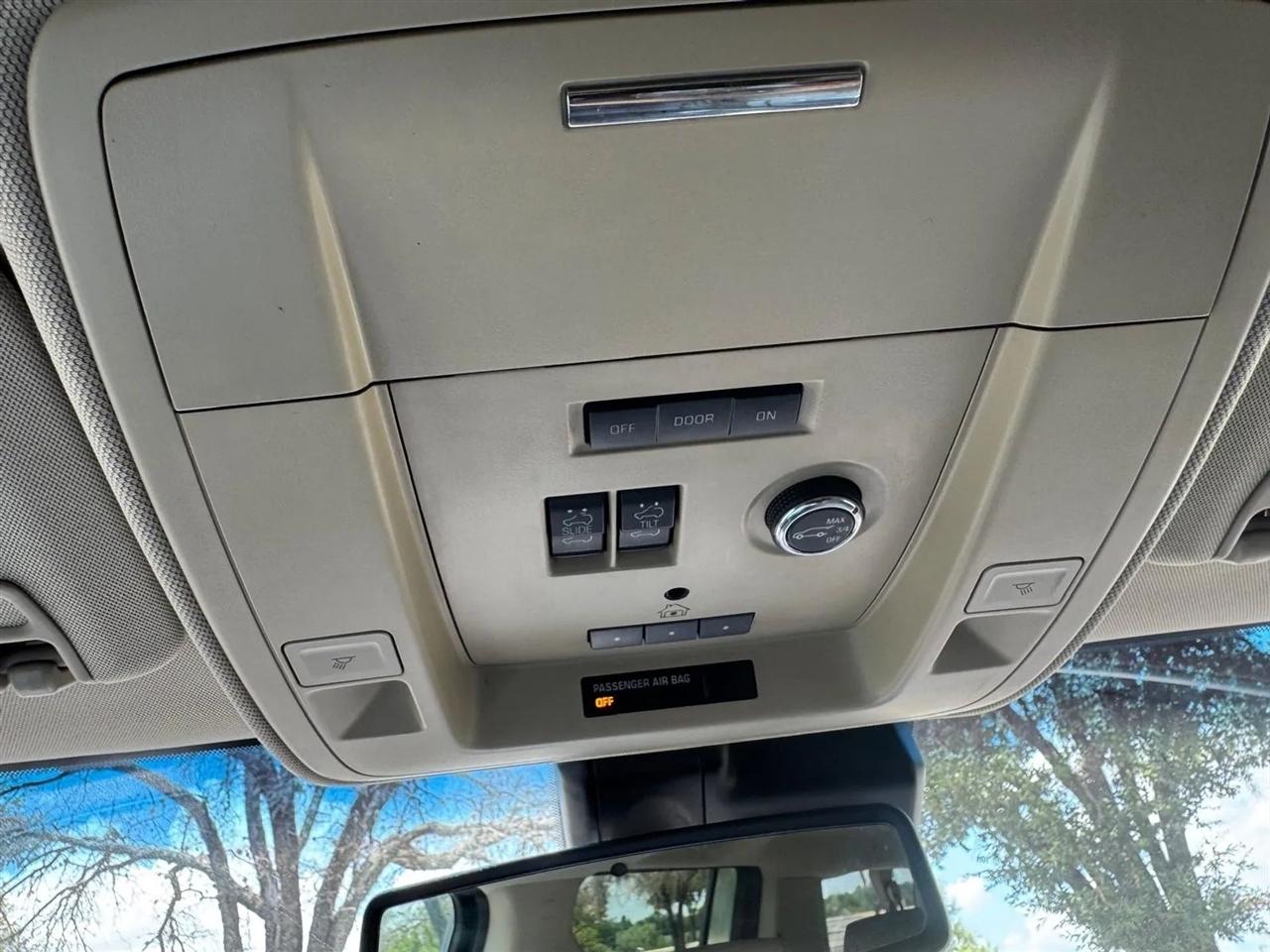 Chevrolet Suburban  2016