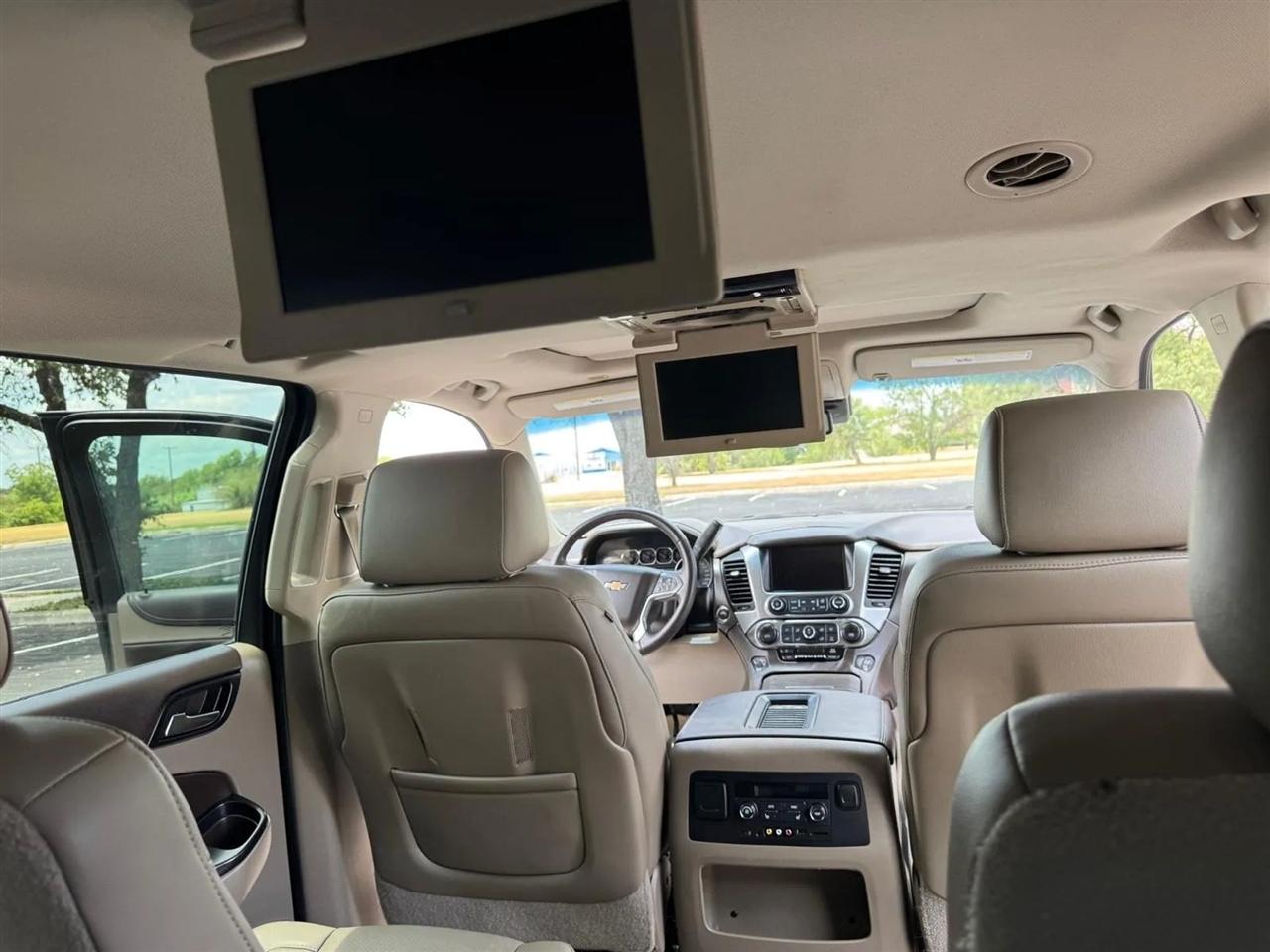 Chevrolet Suburban  2016