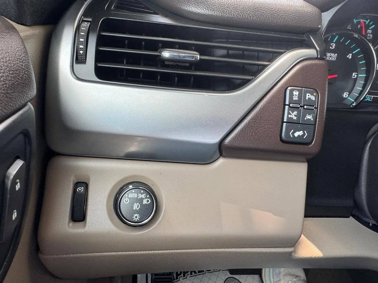 Chevrolet Suburban  2016